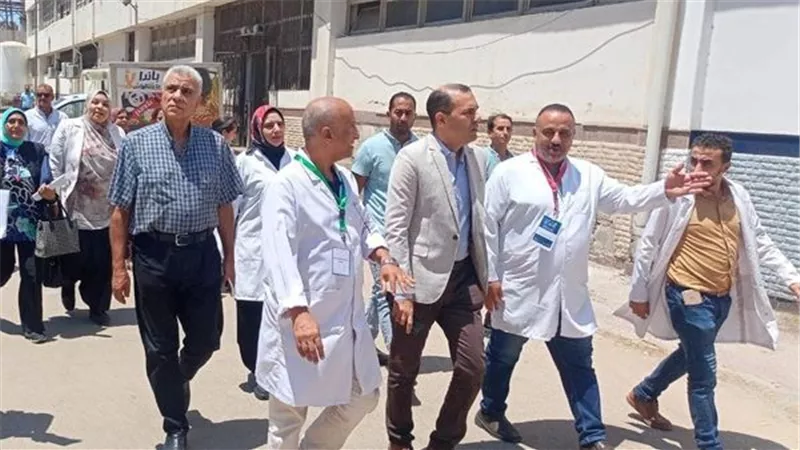 وكيل صحة البحيرة يتراس فريق اشرافى للمرور على مستشفى كفر الدوار