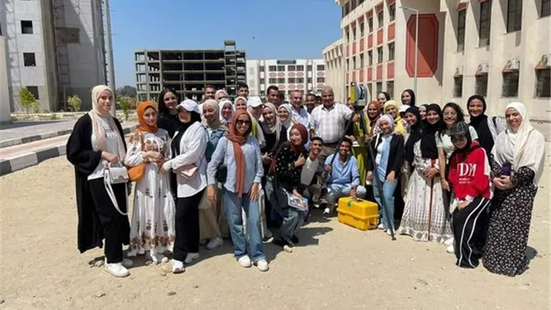 تدريب ميداني على الرفع المساحي ثلاثي الأبعاد بآداب القناة