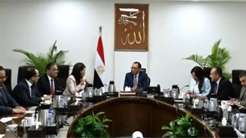 الحكومة: استثمارات بناء الإنسان بالمرحلة الأولى من حياة كريمة استحوذت على 70%