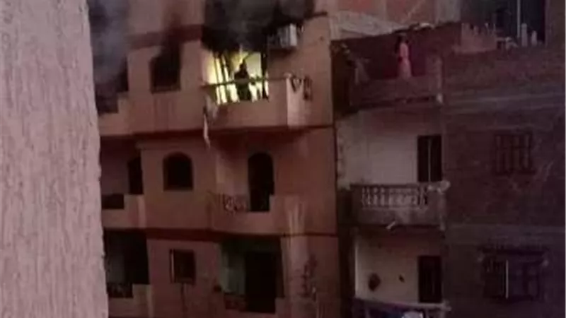 بسبب ماس كهربائي.. مصرع 3 اطفال اشقاء فى حريق بشقة بدمنهور