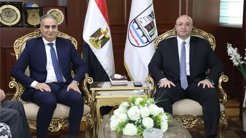 محافظ بنى سويف يلتقى رئيس جهاز حماية المستهلك