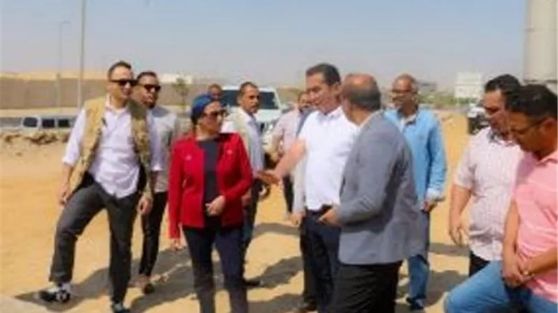 وزيرة البيئة: يد التطوير والتنمية تحول مقلب السلام لمتنزه عام
