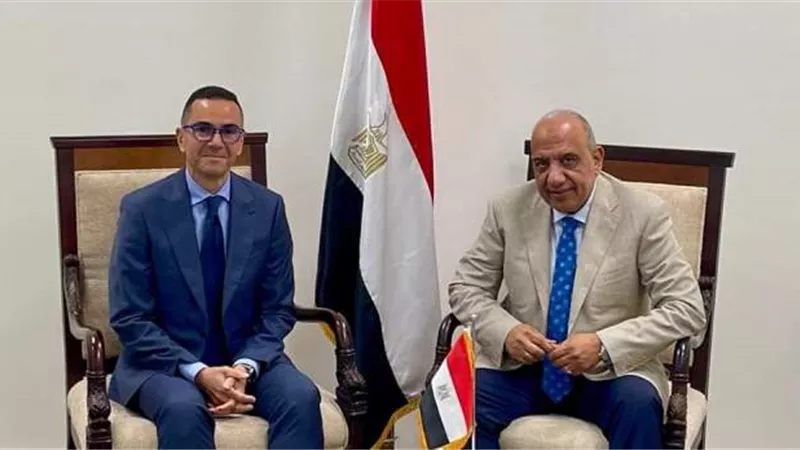 وزيرا الاستثمار والكهرباء يبحثان سبل جذب رؤوس الاموال المحليةوالأجنبية