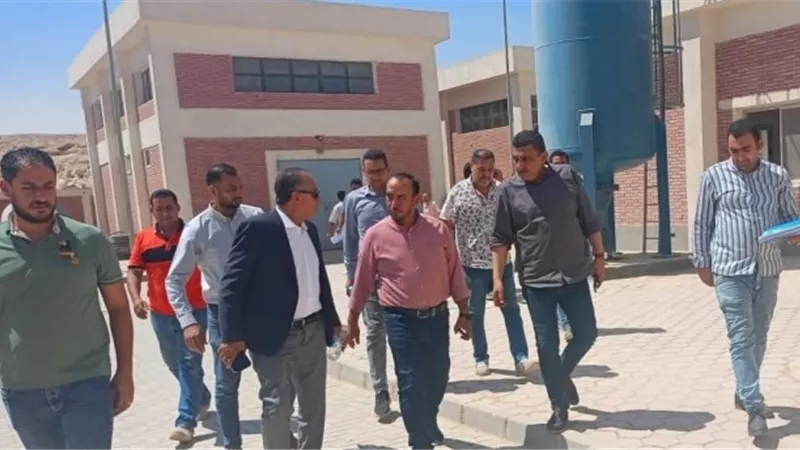 قيادات الهيئة تتفقد أهم المشروعات القومية فى مدينة 15 مايو.. صور