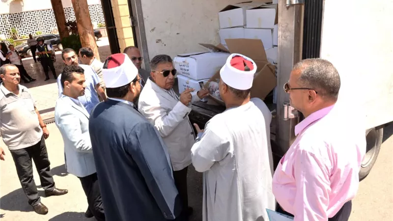 محافظ الدقهلية يشهد استلام ٢ طن من لحوم صكوك 