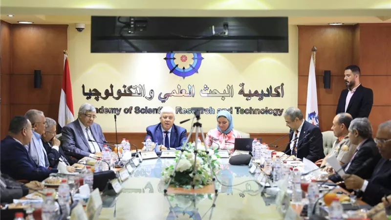 عاشور: ربط الخطط البحثية باحتياجات كل إقليم ضمن مبادرة تحالف وتنمية