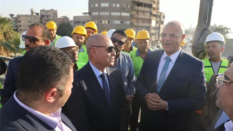 محافظا القاهرة والقليوبية يتابعان أعمال كوبرى الأميرية الرابط بين المحافظتين