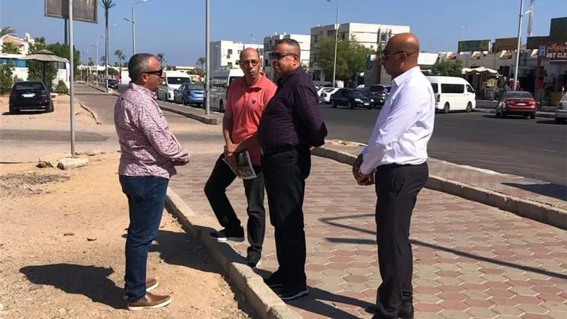 إزالة محل تجاري مخالف لخطوط التنظيم بشرم الشيخ