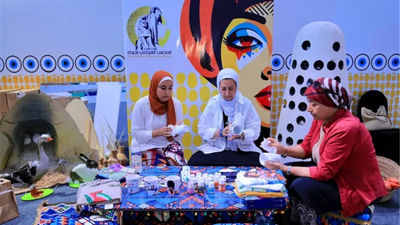 وزيرة التضامن: معرض تنمية الأسرة فرصة لتسويق الحرف اليدوية