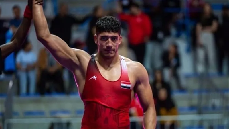 محمد جبر يصعد لنصف نهائي المصارعة الرومانية بأولمبياد باريس