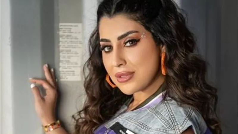 رد فعل آيتن عامر بعد تصريحات طليقها بمنعه من رؤية أطفاله