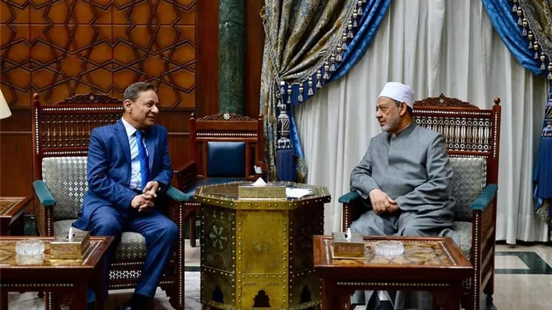 كرم جبر لـ الإمام الأكبر: نقدر دوركم والأزهر الشريف في نشر التسامح ومكافحة العنصرية