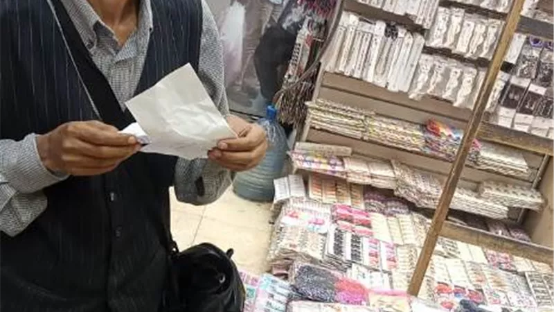 الشيخ ايمن يعود لقريته مجبورا