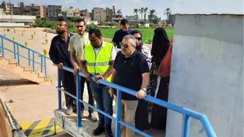 رئيس مياه دمياط يفاجئ المحطات
