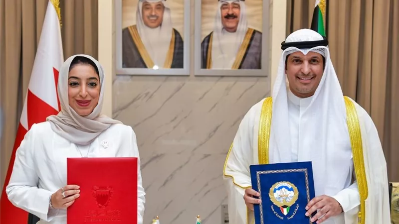 الكويت والبحرين توقعان برنامجاً تنفيذياً لاتفاقية التعاون السياحي