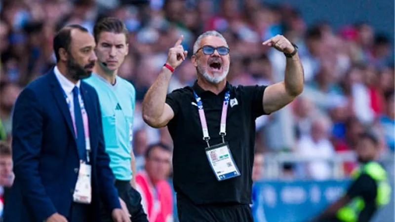 مدرب المغرب : ميكالى عظيم .. ومنتخب مصر رائع