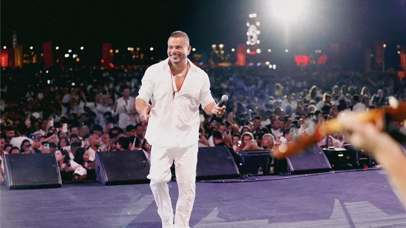 نفاذ جميع تذاكر حفل الفنان عمرو دياب بمهرجان العلمين غداً