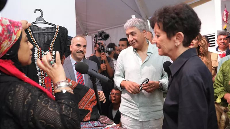 وزير السياحة يتفقد معرض تنمية الأسرة المصرية بالعلمين الجديدة