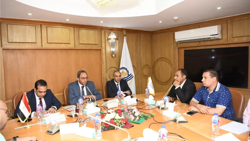 محافظ قنا: تشغيل الاستقبال بالمستشفى العام طوال الأسبوع