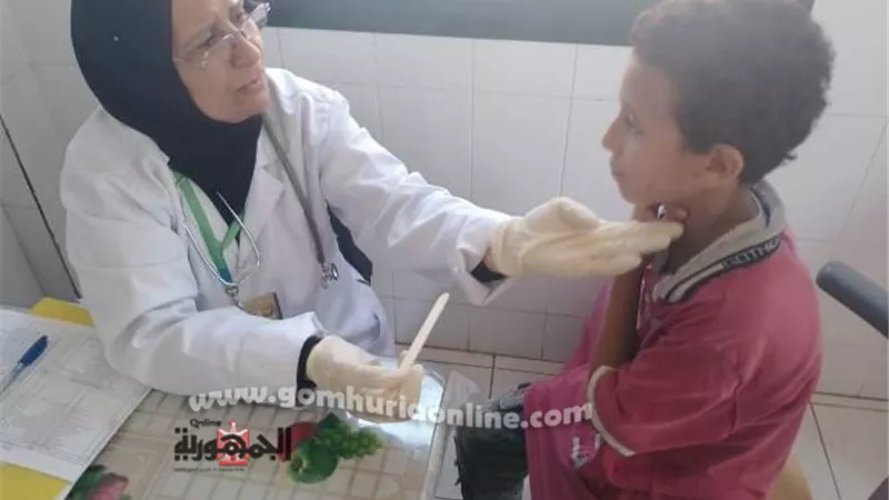 علاج ١٣٠١ مواطن بالمجان في قافلة طبية بدمياط