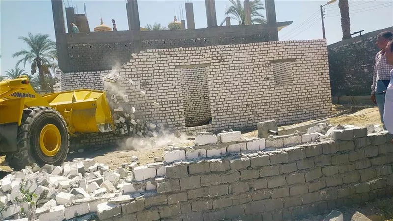 محافظ أسيوط: إزالة 9 حالات تعدي على أراضي زراعية وأملاك دولة بالفتح
