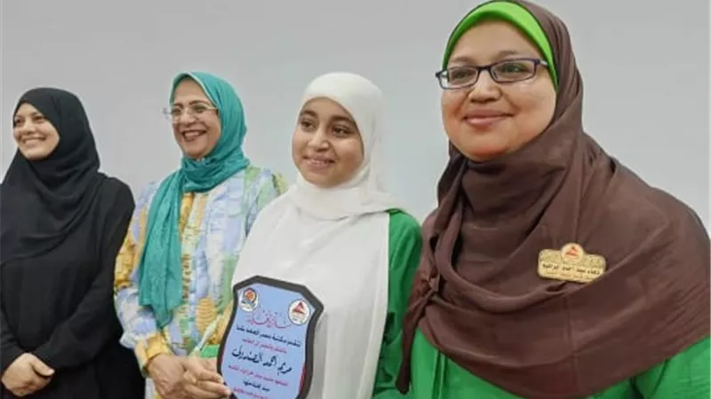 ورشة خرز بمكتبة مصر العامة في قنا
