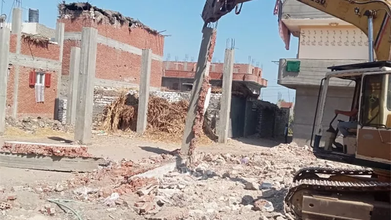 إزالة 14 حالة تعدى على أراضى زراعية وأملاك دولة بايتاى البارود