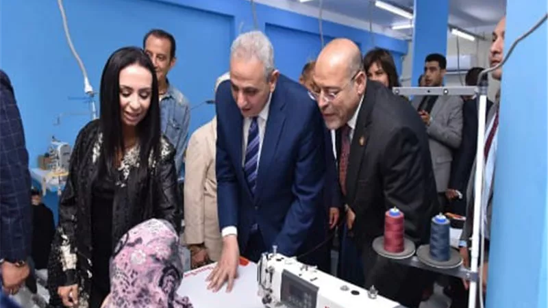 حصاد وزارة العمل × 7 أيام.. انفجراف