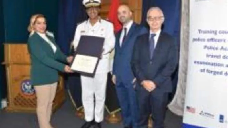 أكاديمية الشرطة تنظم دورة تدريبية لطالبات كلية الشرطة