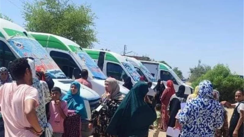 مديرية الصحة بالسويس تنظم قافلة طبية بقرية يوسف السباعى