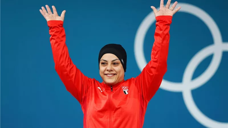 سارة سمير تهدى فضية بأولمبياد باريس للرئيس السيسي