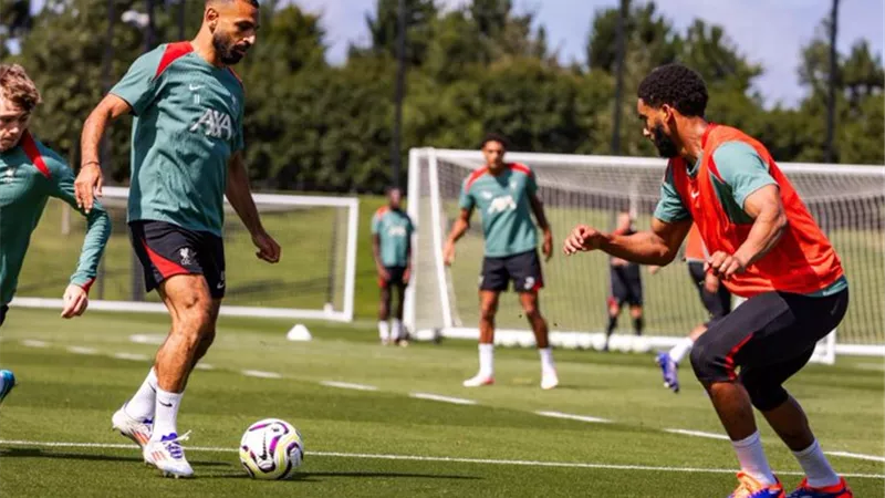 شاهد تألق محمد صلاح في تدريبات ليفربول .. فيديو