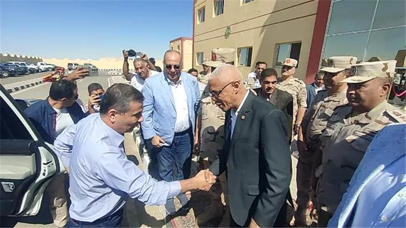 محافظ شمال سيناء يستقبل وزيري الري والزراعة