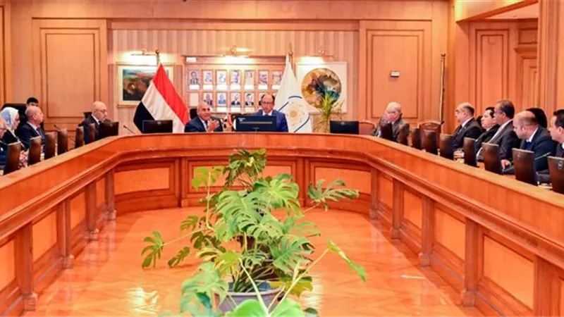 العربية للتصنيع تشيد بالمنظومة المتكاملة للتعليم بجامعة حلوان