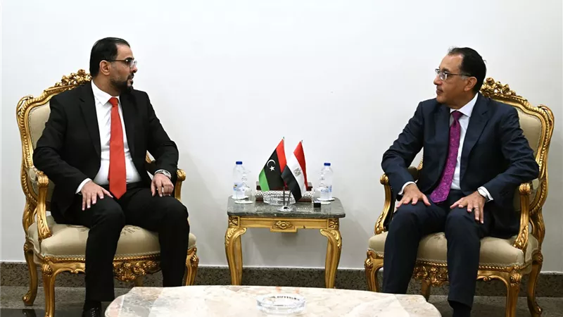رئيس الحكومة الليبية يثمن الدعم المصري الدائم للشعب الليبي