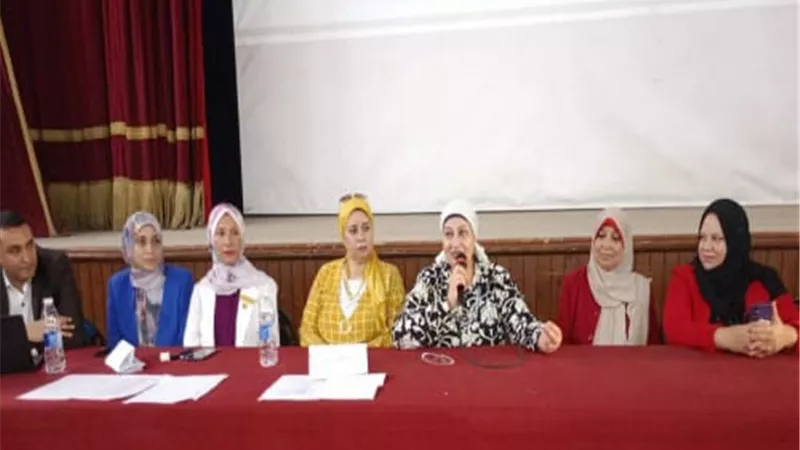 مدير تعليم القليوبية تتابع ورش عمل المرحلة الثانية للمدارس المصري