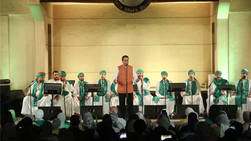 الإنشاد الصوفي وفنون التنورة يتألقان في حفل الحضرة بالاوبرا