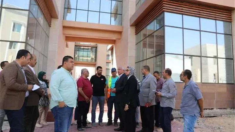 الزملوط ينهى التعاقد مع الشركات غير الجادة بمشروع مجمع المصالح