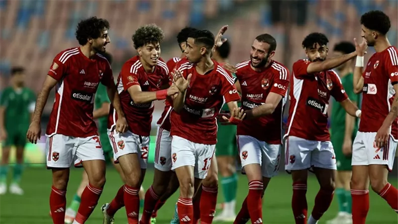 الأهلي يفتقد العديد من نجومه خلال مواجهة زد بالدوري الليلة