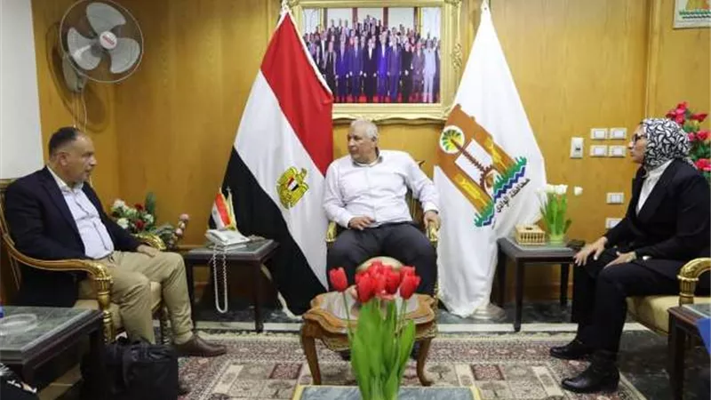 الزملوط يطلق اشارة بدء انشاء أول معهد تكنولوجي بالوادى الجديد