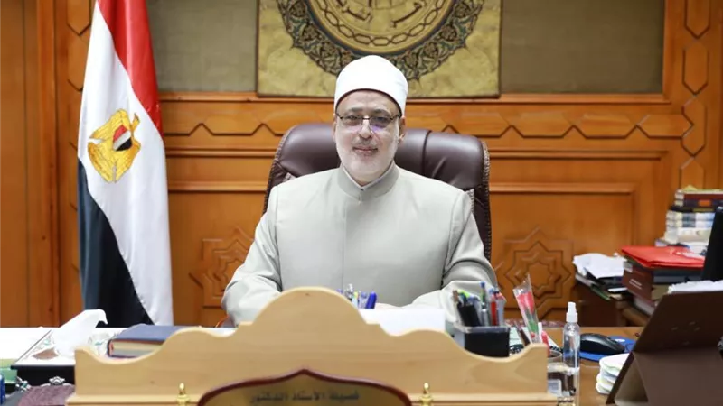 وكيل الأزهر يهنئ الدكتور نظير عياد لتعيينه مفتيا للجمهورية