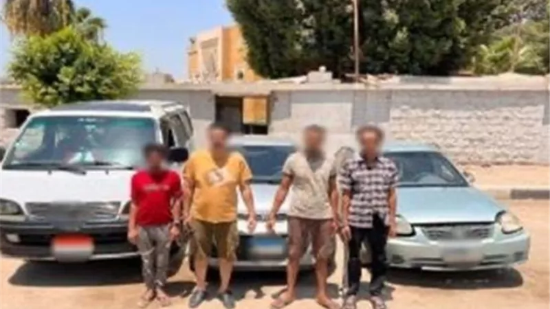 ضبط تشكيل عصابي تخصص في سرقة السيارات بأسلوب 