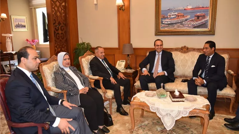 حبشى يستقبل رئيس الهيئة العامة للرعاية الصحية في بورسعيد