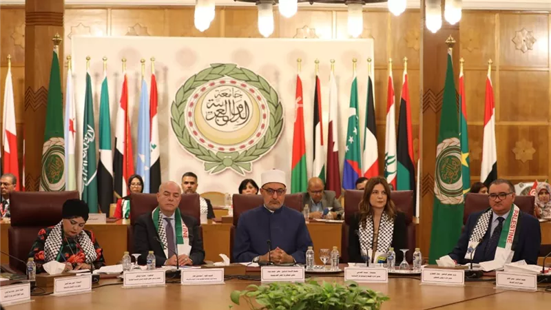 مفتي الجمهورية: الشباب يعد الدعامة الأساسية في المجتمع والثروة الحقيقية