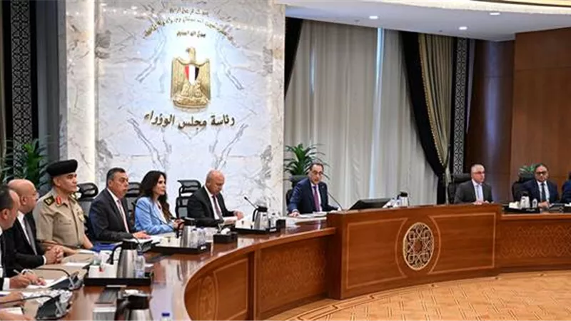 مدبولي يتابع جهود تيسير دخول وخروج المستثمرين والبضائع من وإلى سيناء