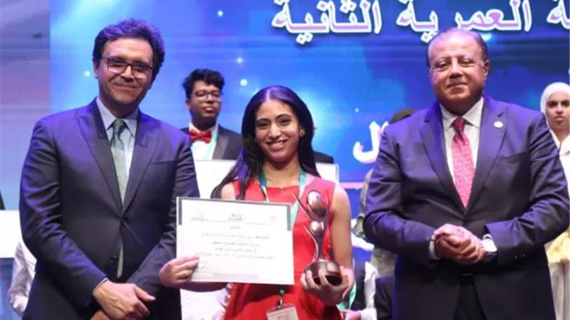 وزير الثقافة يُكَرم الفائزين بجائزة الدولة للمبدع الصغير