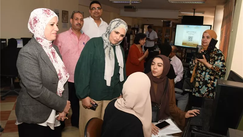 تنسيق الجامعات 2024..توافد ١٥٠٠ طالب على معامل جامعة عين شمس