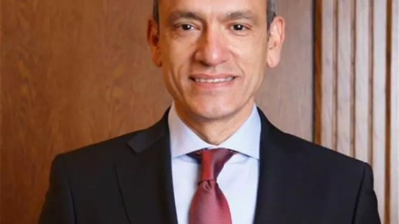 الطيار محمد عليان رئيساً لشركة مصر للطيران للخطوط الجوية