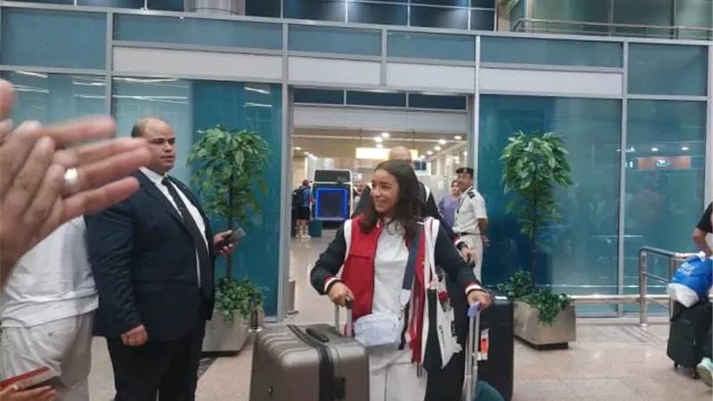 البعثة الرسمية المشاركة في أولمبياد باريس تعود للقاهرة
