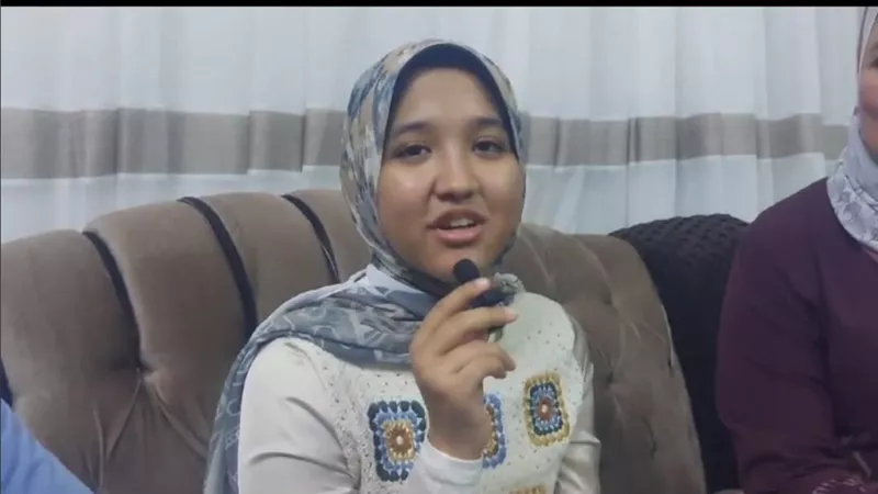 سارة تحقق حلم الطب بعد تفوقها في الثانوية العامة